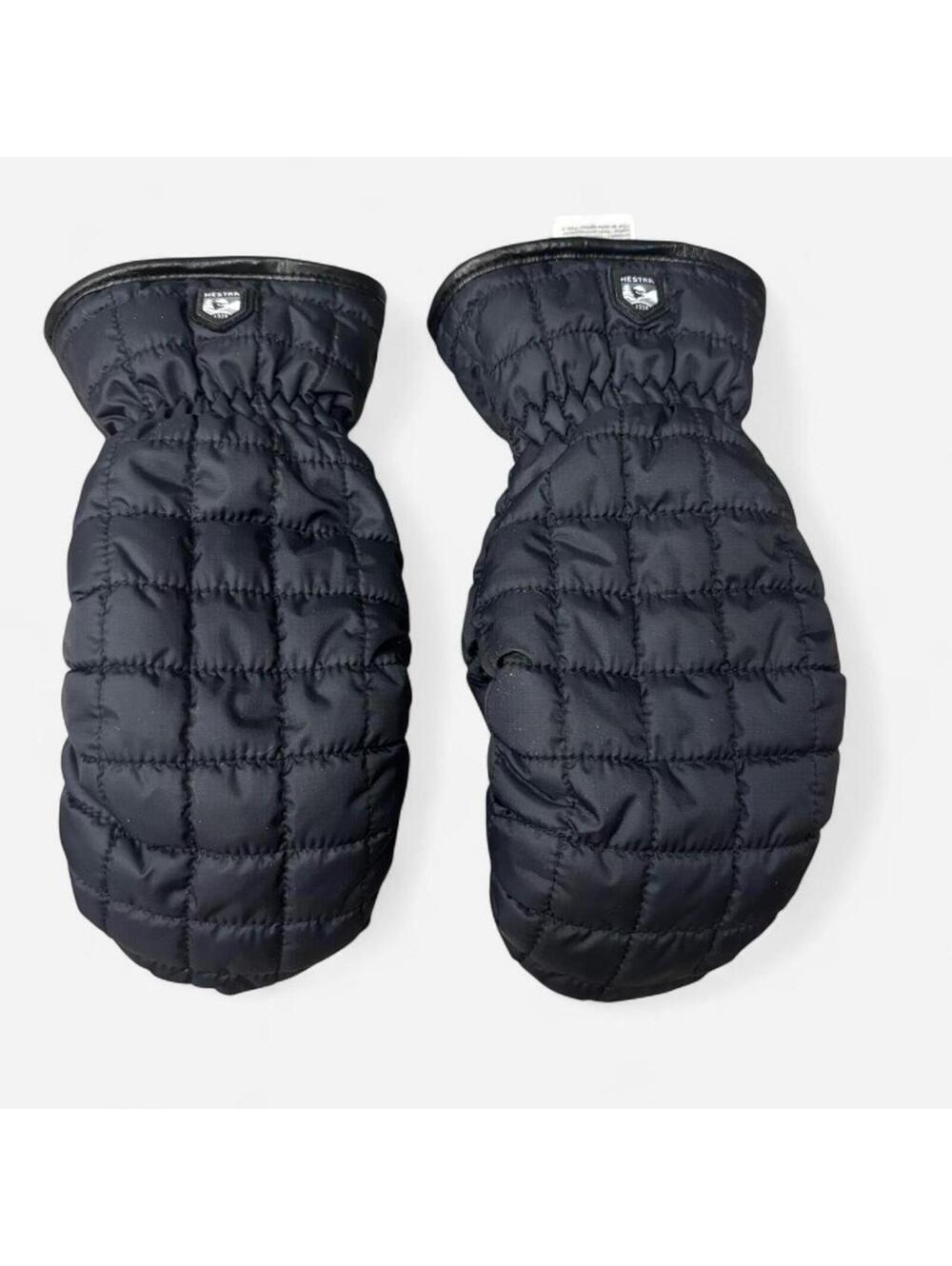 Hestra Moon Light Mittens in Black.